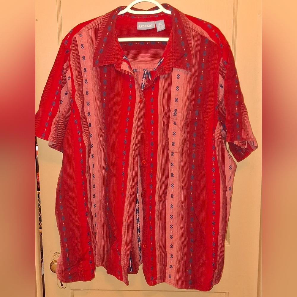 Izod Red and Blue Patterned Short Sleeve Shirt